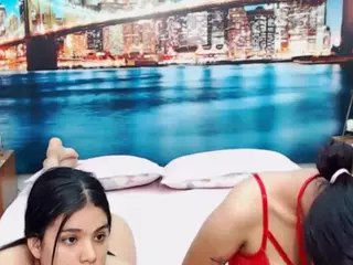 MishellFolk's Live Sex Cam Show