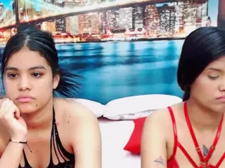 MishellFolk's Live Sex Cam Show