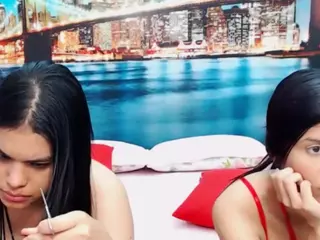 MishellFolk's Live Sex Cam Show