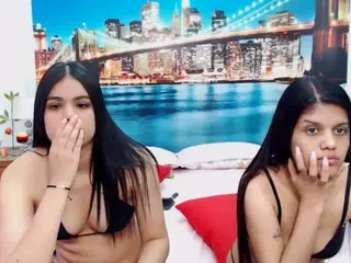 MishellFolk's Live Sex Cam Show