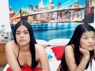 MishellFolk's Live Sex Cam Show