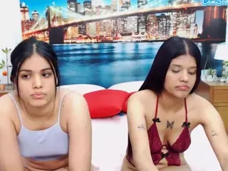 MishellFolk's Live Sex Cam Show