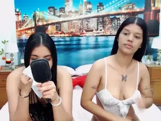 MishellFolk's Live Sex Cam Show