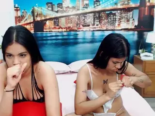 MishellFolk's Live Sex Cam Show