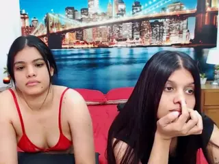 MishellFolk's Live Sex Cam Show