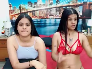 MishellFolk's Live Sex Cam Show