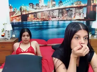 MishellFolk's Live Sex Cam Show