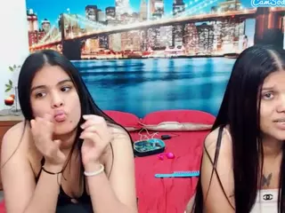 MishellFolk's Live Sex Cam Show