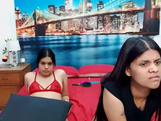 MishellFolk's Live Sex Cam Show