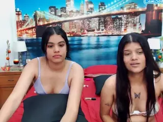 MishellFolk's Live Sex Cam Show
