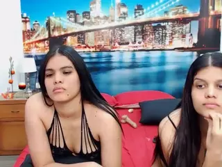 MishellFolk's Live Sex Cam Show