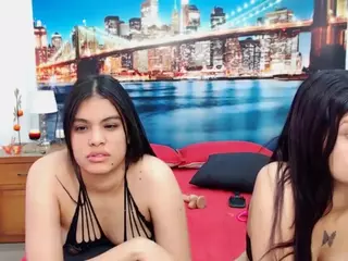 MishellFolk's Live Sex Cam Show