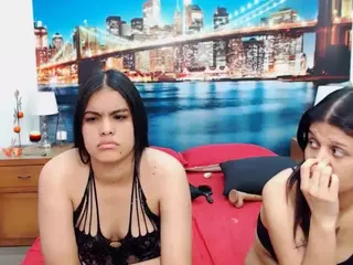 MishellFolk's Live Sex Cam Show