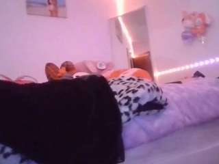 ravebunnyyy webcam model