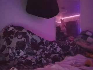  ravebunnyyy chat room