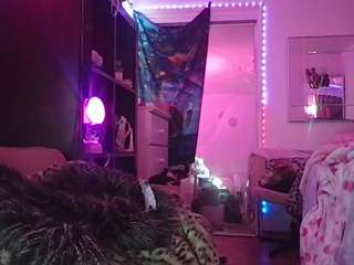 ravebunnyyy from CamSoda is Freechat