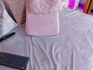 Irina-Foxx1 — LIVE on Camsoda