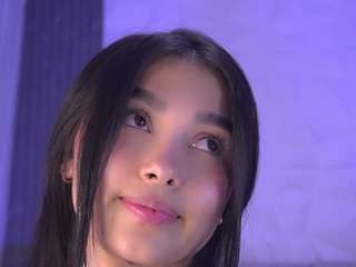 kaillyn-r Live Webcam on CamSoda