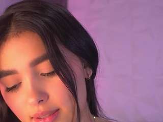 kaillyn-r's CamSoda show and profile