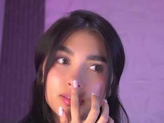 kaillyn-r's CamSoda show and profile