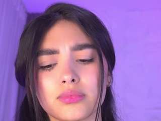 kaillyn-r Live Webcam on CamSoda