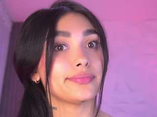 kaillyn-r Live Webcam on CamSoda