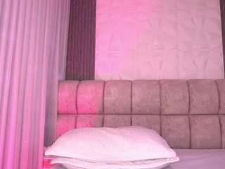This model is live right now. kaillyn-r