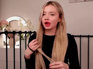LinessaLewis's Live Sex Cam Show