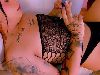 anali-myerss live cam preview