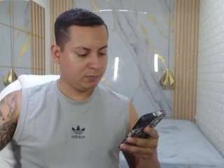 Vanessa-patterson live cam — amateur, drinking, tattoos