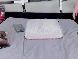 Julia Davis's Live Sex Cam Show