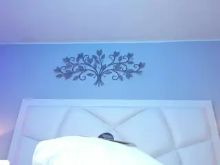 MelanieKlaus's Live Sex Cam Show