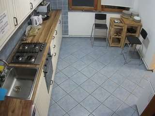 voyeurcam-julmodels-kitchen-2