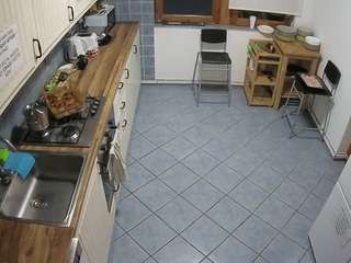 voyeurcam-julmodels-kitchen-2