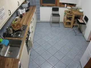 voyeurcam-julmodels-kitchen-2