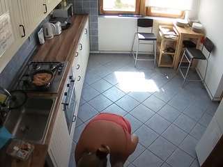 voyeurcam-julmodels-kitchen-2