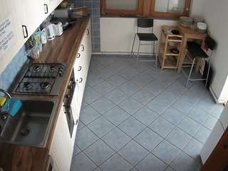 voyeurcam-julmodels-kitchen-2