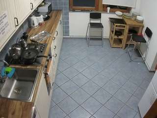 voyeurcam-julmodels-kitchen-2