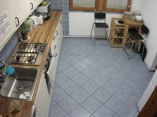 camsoda voyeurcam-julmodels-kitchen-2