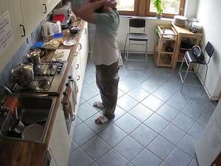 Live Model Cams camsoda voyeurcam-julmodels-kitchen-2