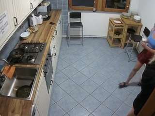 voyeurcam-julmodels-kitchen-2 webcam