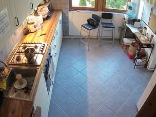 voyeurcam-julmodels-kitchen-2 Thumb Image