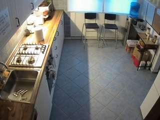 voyeurcam-julmodels-kitchen-2 webcam model