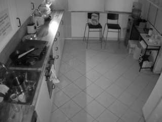 voyeurcam-julmodels-kitchen-2