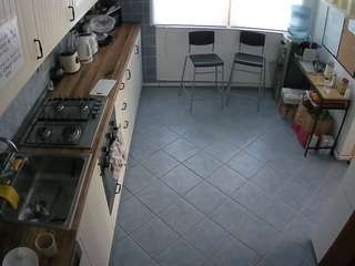 voyeurcam-julmodels-kitchen-2