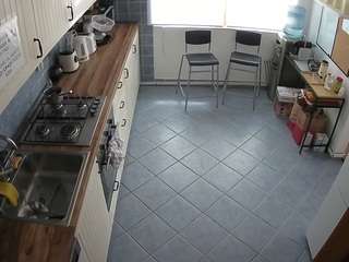 voyeurcam-julmodels-kitchen-2