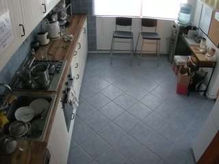 voyeurcam-julmodels-kitchen-2