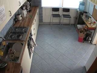 voyeurcam-julmodels-kitchen-2