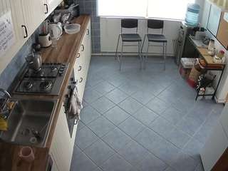 voyeurcam-julmodels-kitchen-2
