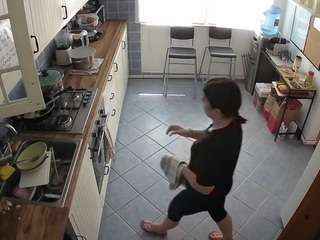voyeurcam-julmodels-kitchen-2